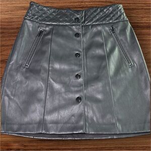 💖KARL LAGERFELD Quilted Leather Button-Up Skirt - black size 4💖